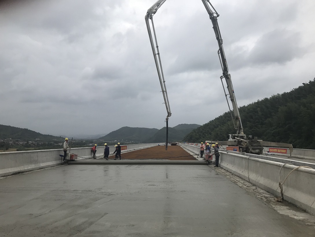 廣寧5-1橋面鋪裝.jpg